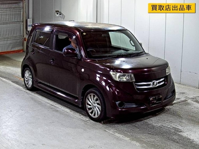 TOYOTA BB