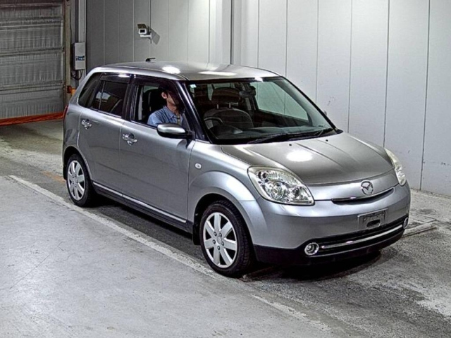 MAZDA VERISA 2009