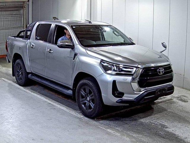 TOYOTA HILUX 2021