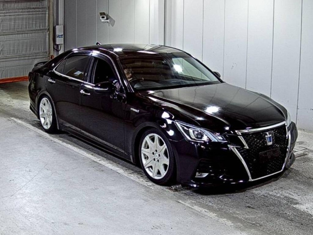 TOYOTA CROWN 2016