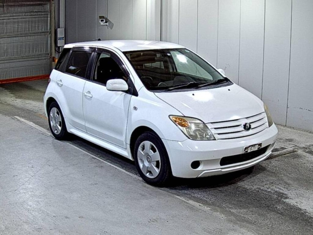 TOYOTA IST 2006