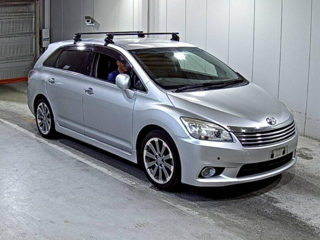 TOYOTA MARK X ZIO 2011