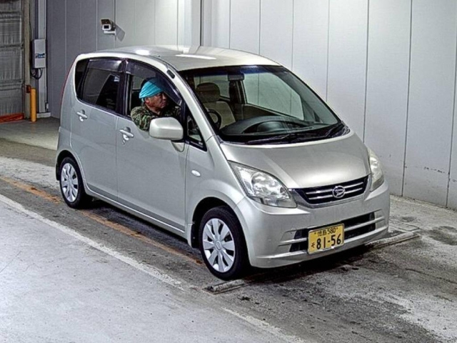 DAIHATSU MOVE 2010