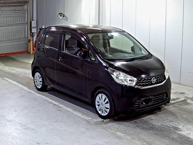 NISSAN DAYZ 2013
