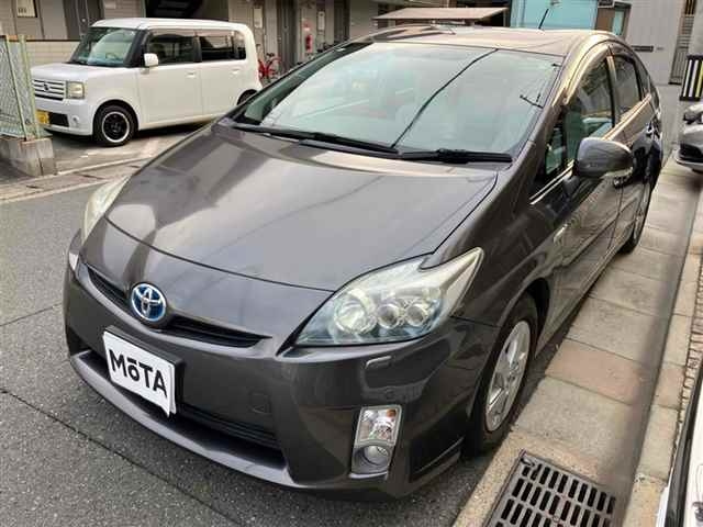 TOYOTA PRIUS 2011