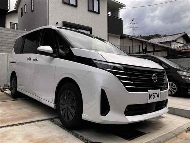 NISSAN SERENA 2023