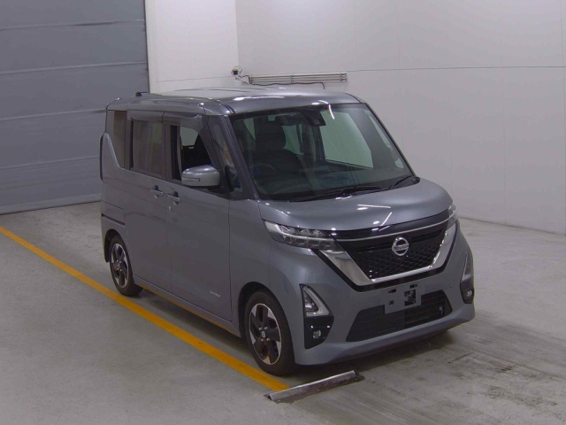 NISSAN ROOX 2022