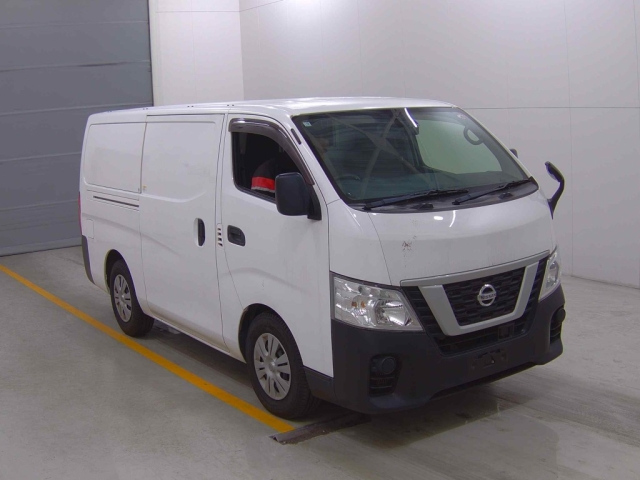 NISSAN CARAVAN VAN 2017