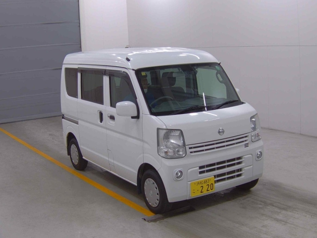 NISSAN CLIPPER VAN