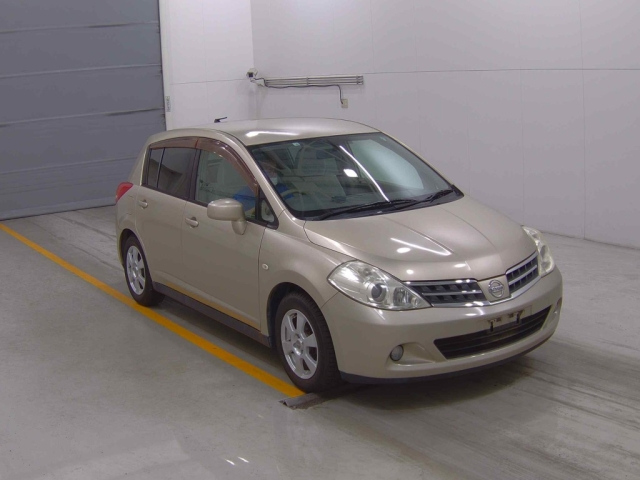 NISSAN TIIDA 2008