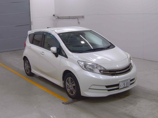 NISSAN NOTE 2015
