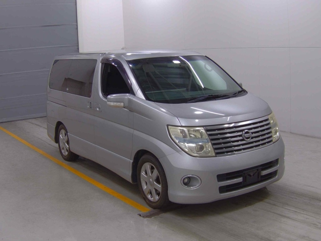 NISSAN ELGRAND 2005