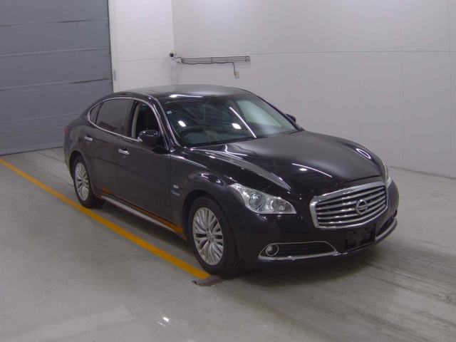 NISSAN CIMA 2014