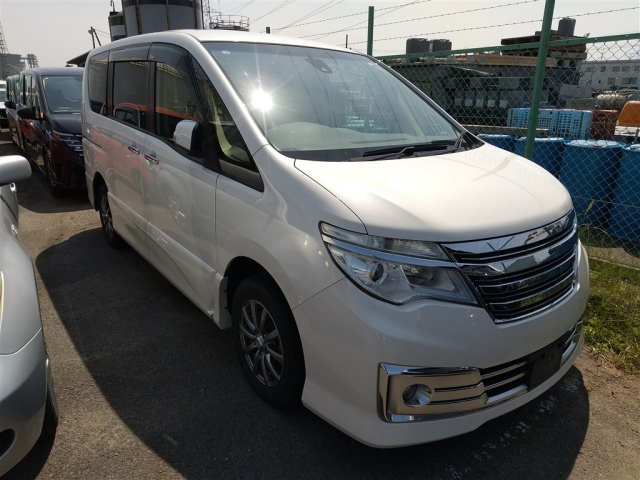 NISSAN SERENA 2014