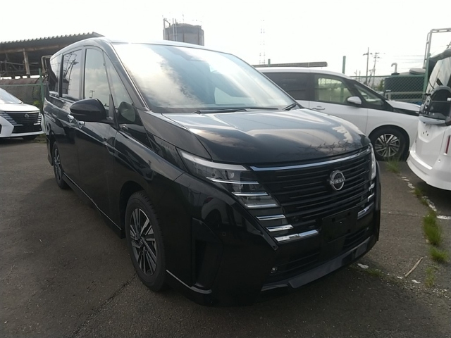 NISSAN SERENA 2023