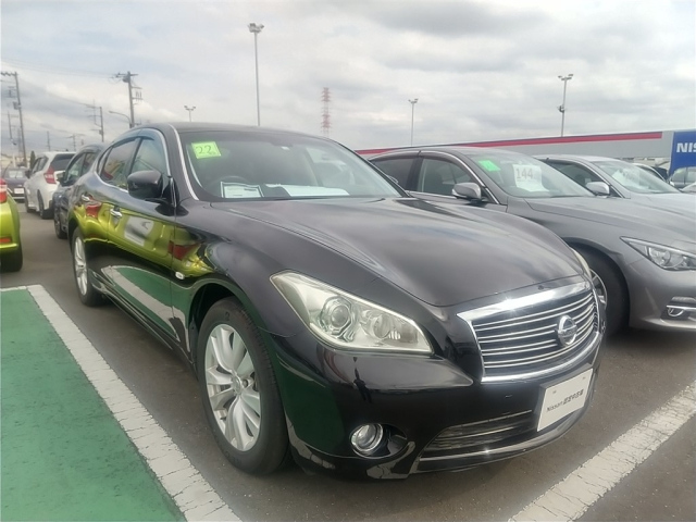 NISSAN FUGA 2010