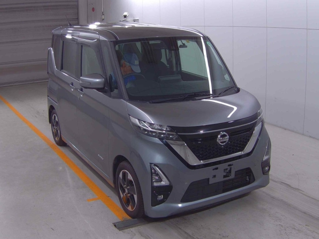 NISSAN ROOX