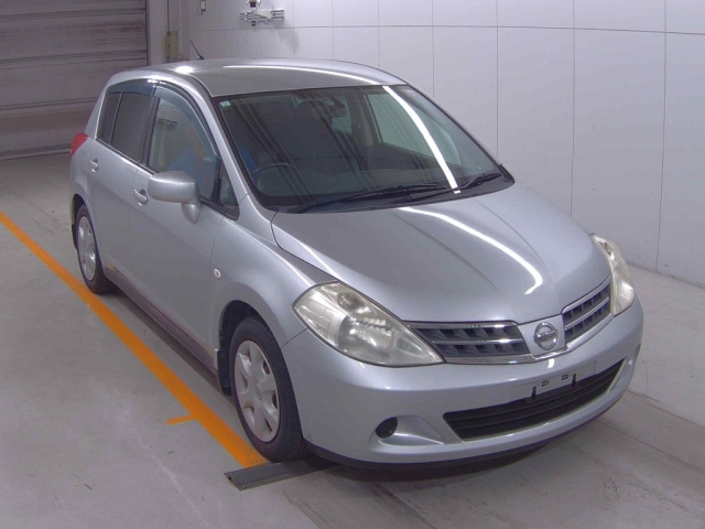 NISSAN TIIDA 2009