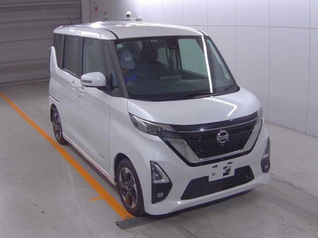 NISSAN ROOX 2022