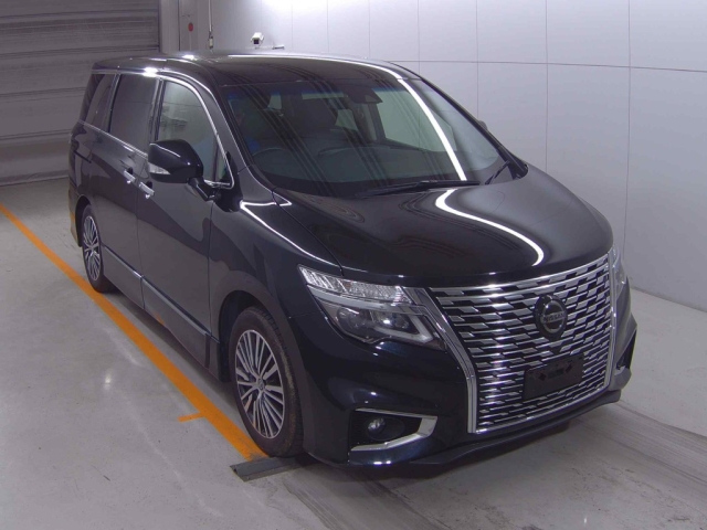 NISSAN ELGRAND 2022