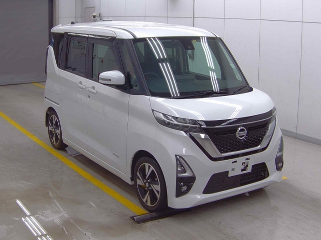 NISSAN ROOX 2022