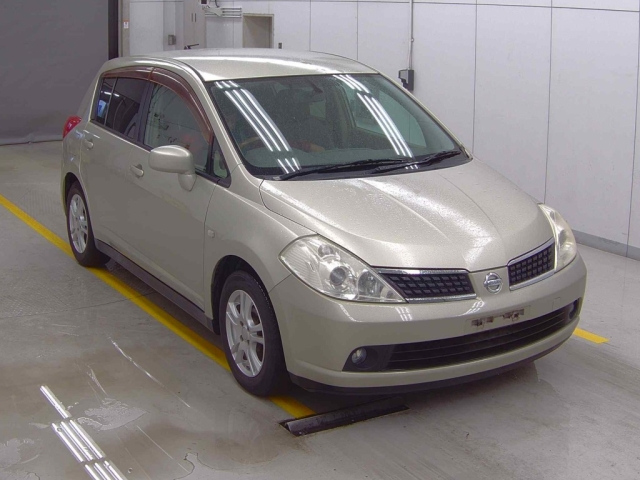 NISSAN TIIDA 2006