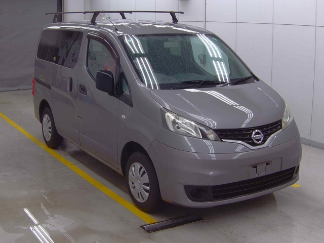 NISSAN NV200 2015
