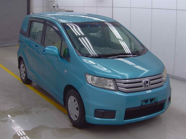 HONDA FREED 2012