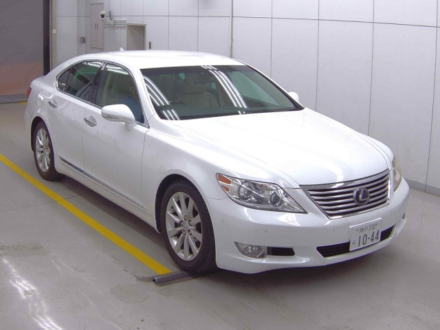 LEXUS LS 2011