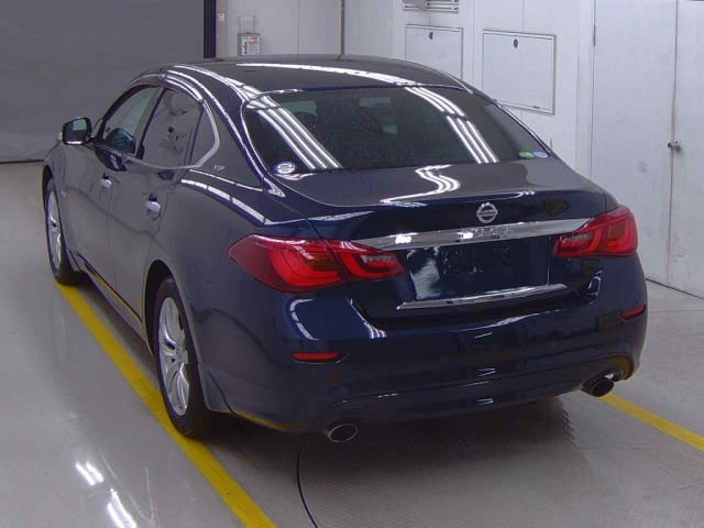 NISSAN FUGA 2020