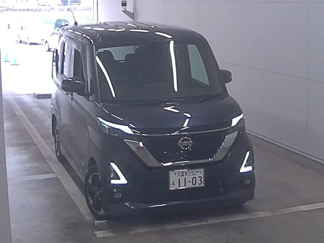 NISSAN ROOX