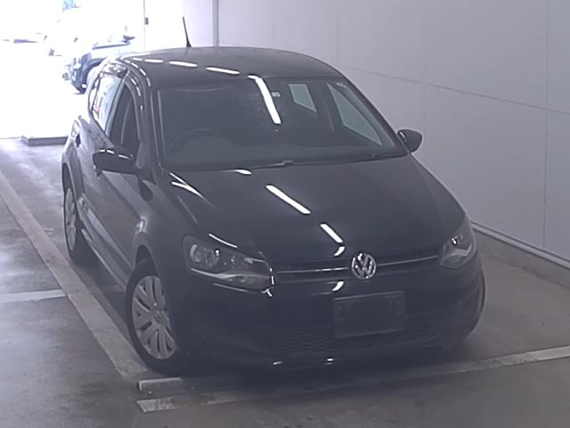 VOLKSWAGEN POLO 2010