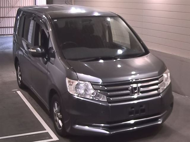 HONDA STEP WAGON 2012