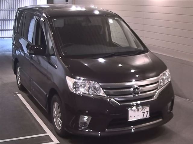 NISSAN SERENA
