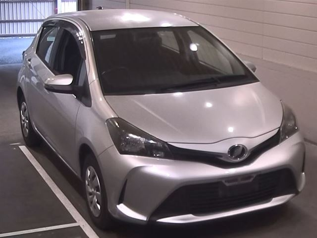 TOYOTA VITZ 2014
