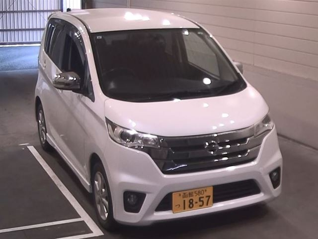 NISSAN DAYZ 2013