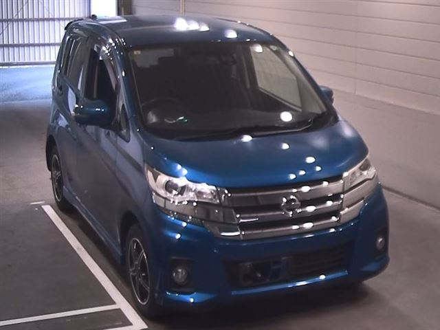 NISSAN DAYZ 2016
