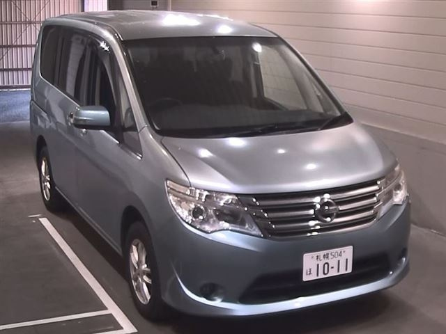 NISSAN SERENA