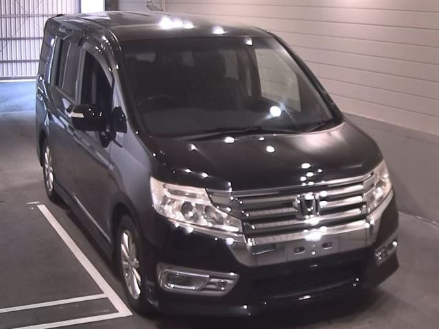HONDA STEP WAGON 2012