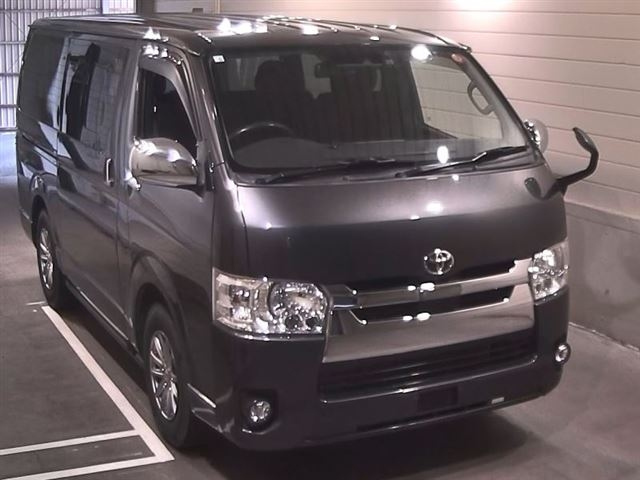 TOYOTA HIACE VAN 2019