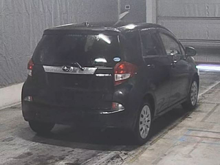 SUBARU TREZIA 2012