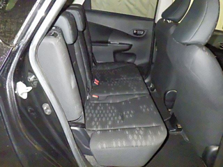 SUBARU TREZIA 2012