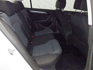 VOLKSWAGEN PASSAT 2012