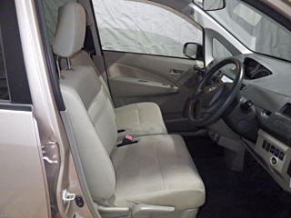 DAIHATSU MOVE 2012