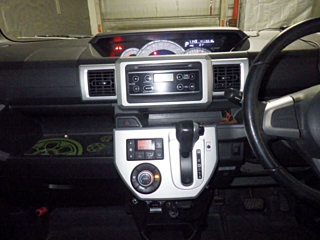 DAIHATSU WAKE 2015