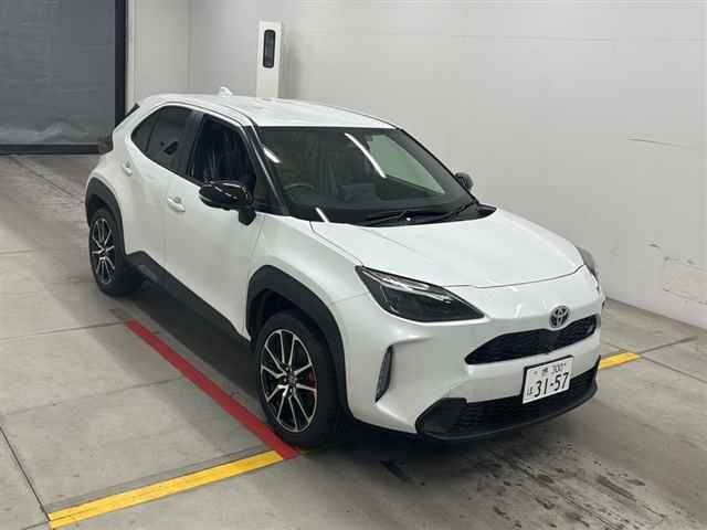 TOYOTA YARIS CROSS 2024