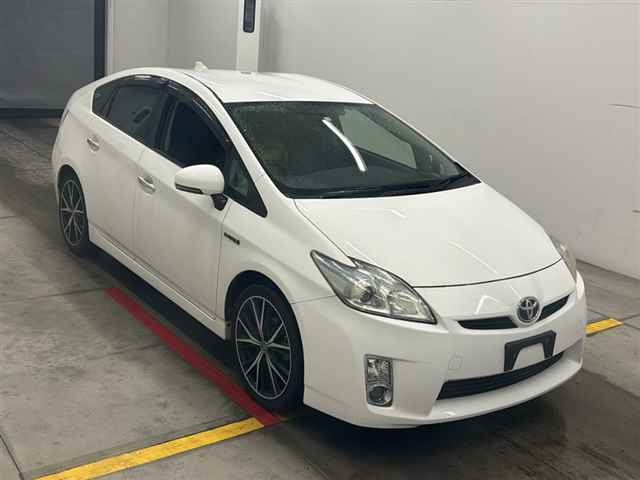 TOYOTA PRIUS 2010