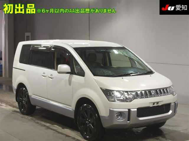 MITSUBISHI DELICA D5
