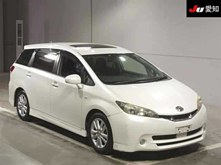 TOYOTA WISH 2010