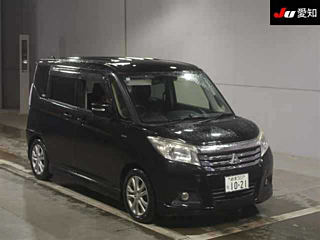 MITSUBISHI DELICA D2 2016